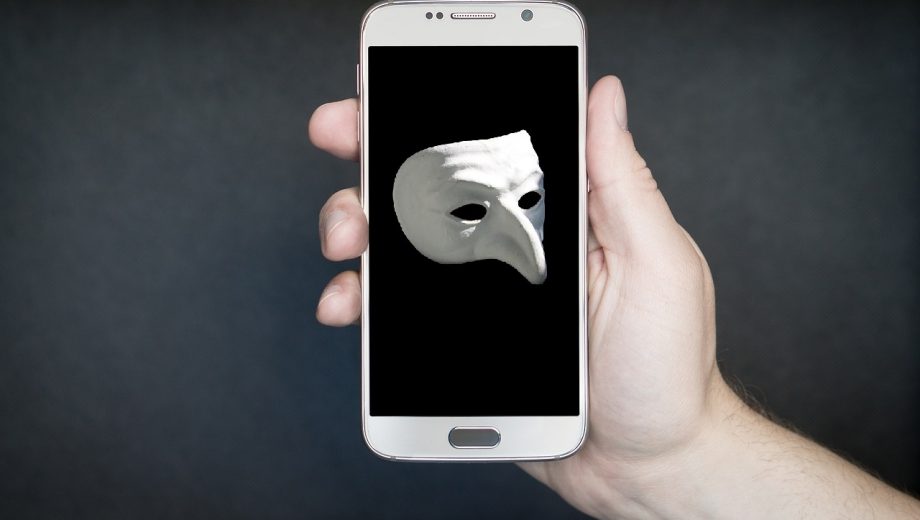 Phantom-Maske auf Handy-Display
