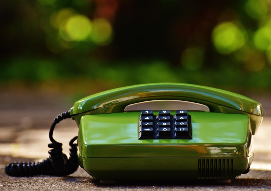 Altmodisches Telefon aus den 80ern