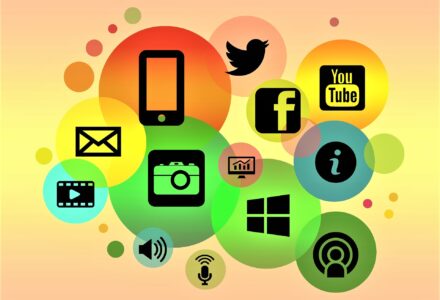 Kunterbunte Social Media-Logos